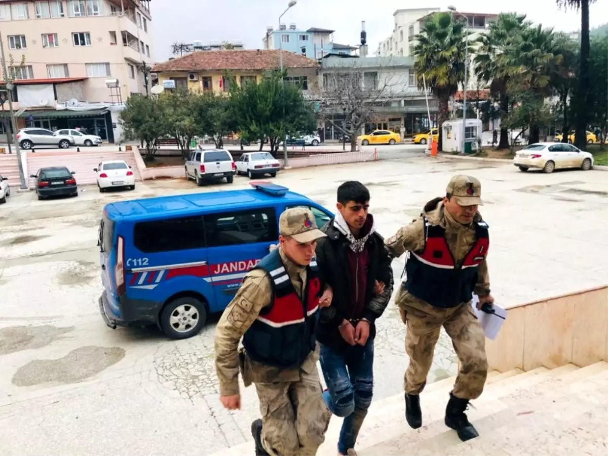 Hatay\'da göçmen kaçakçısı 1 kişi tutuklandı