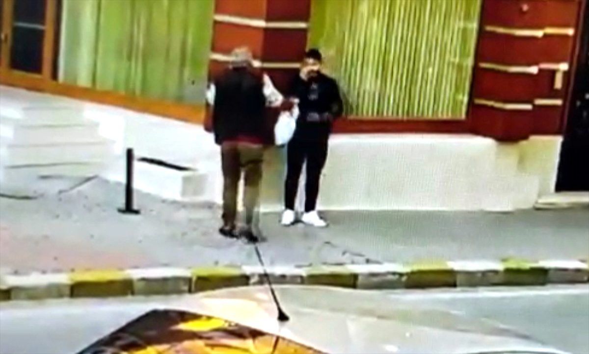 "Hesabınız FETÖ tarafından kullanıldı" diyerek dolandırıcılık yapan zanlı yakayı ele verdi