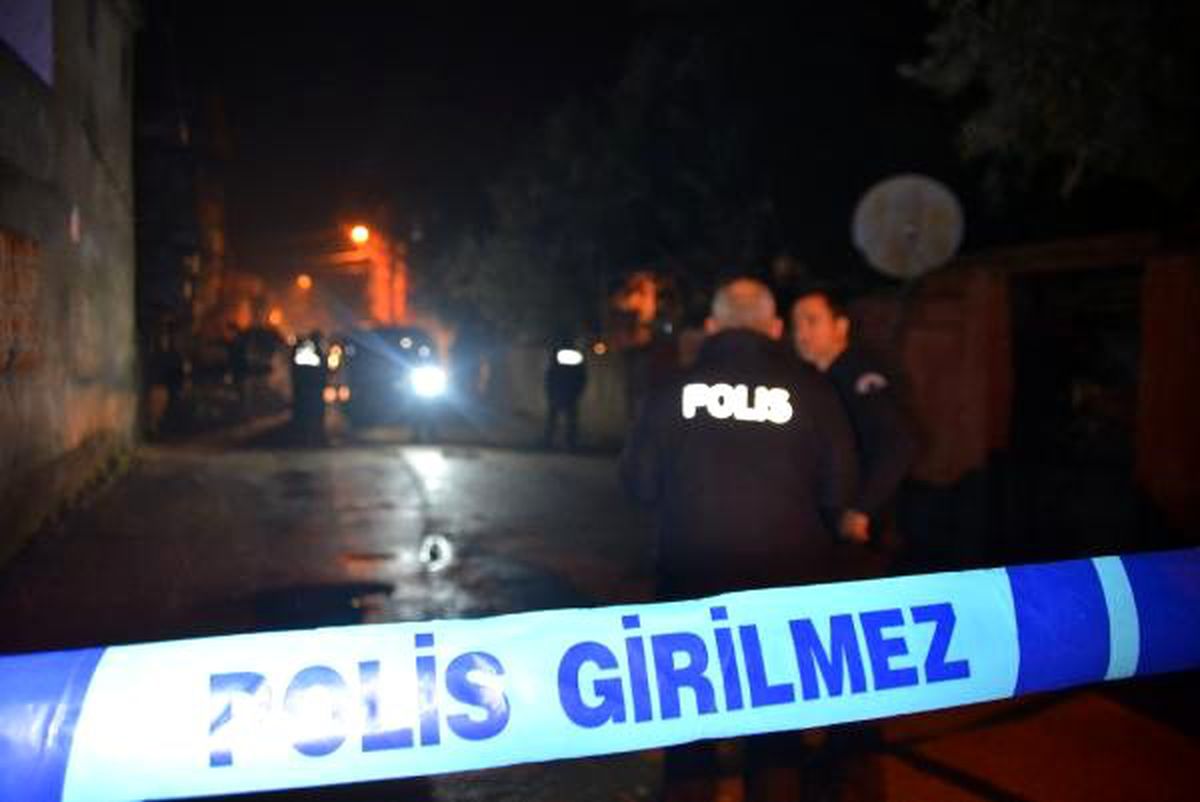 İmam nikahlı eşini, sokak ortasında pompalı tüfekle yaraladı