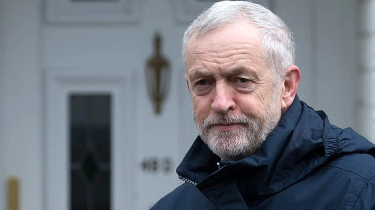 İngiltere seçimleri: İşçi Partisi lideri Jeremy Corbyn, yenilgi için özür diledi