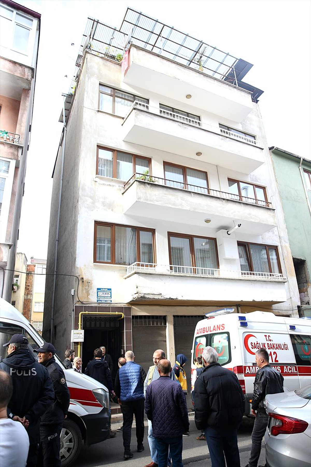 Karbonmonoksit gazından zehirlenen çift öldü