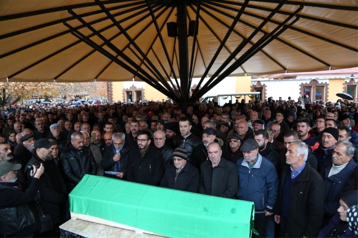 Tunceli\'de 104 yaşındaki halk ozanı son yolculuğuna uğurlandı