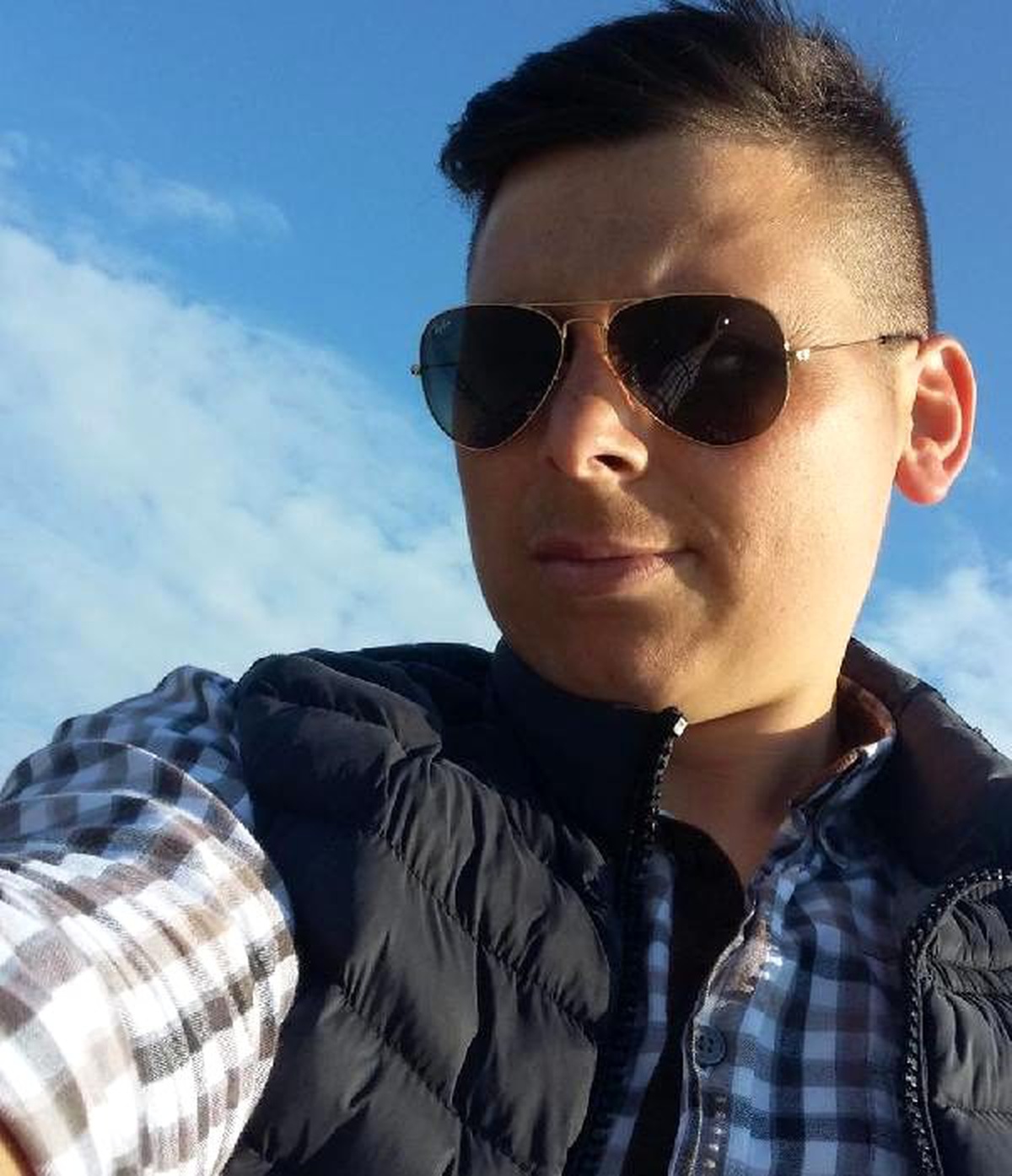 Yolun karşısına geçmek isterken otomobil çarptı, hastanede öldü