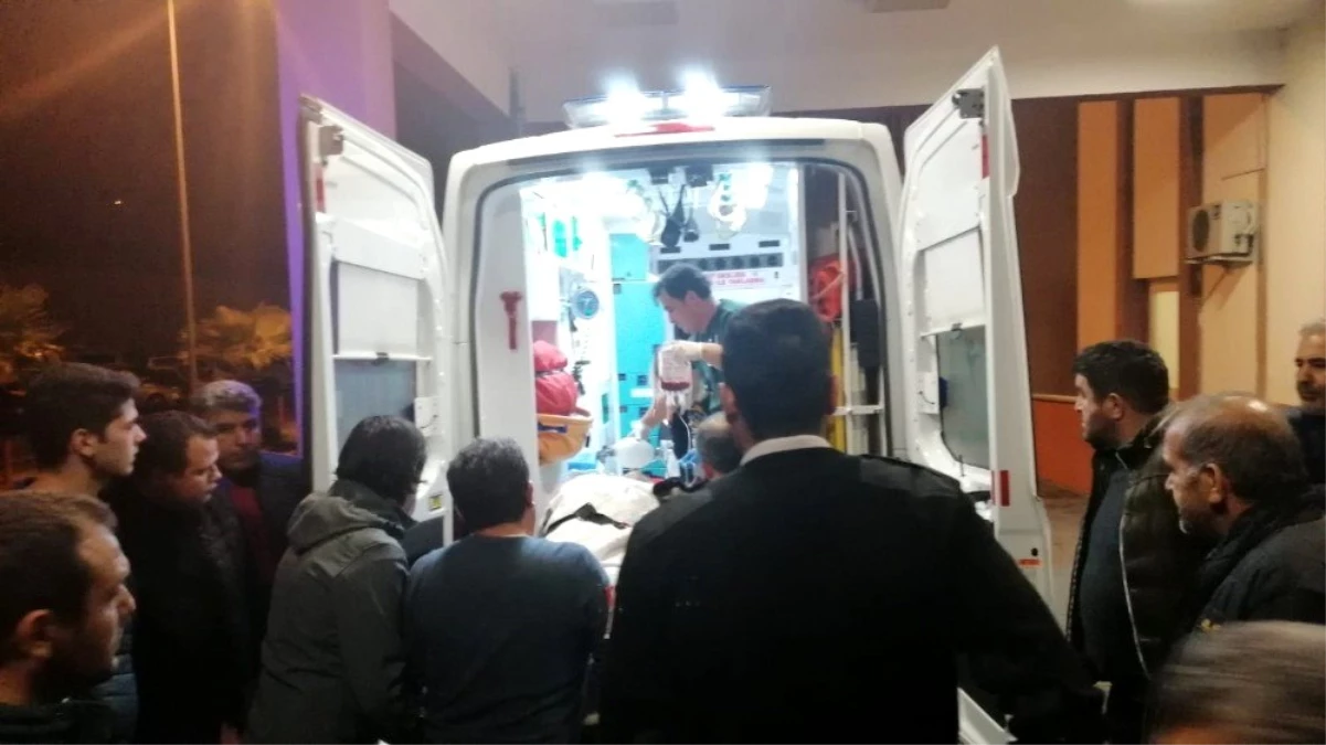 Antalya\'da 5 kişinin yaralandığı kazada araç sürücü hayatını kaybetti