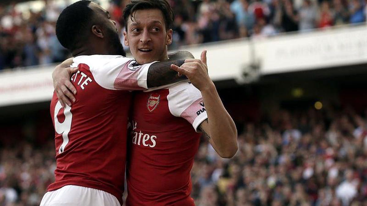 Çin\'den Uygur paylaşımı yapan Mesut Özil\'e cevap: Sahte haberlerle kandırılmış