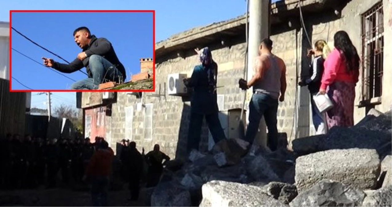 Diyarbakır\'da gergin anlar! Mahalle sakinleri polis ekiplerine \'tarihi\' taşlarla saldırdı