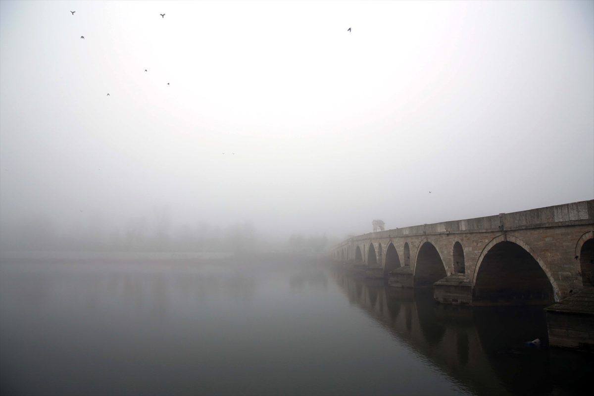 Edirne\'de sis hayatı olumsuz etkiledi