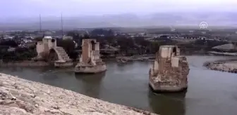 Hasankeyf'teki 609 yıllık Er- Rızk Camisi'nin ana gövdesi taşındı