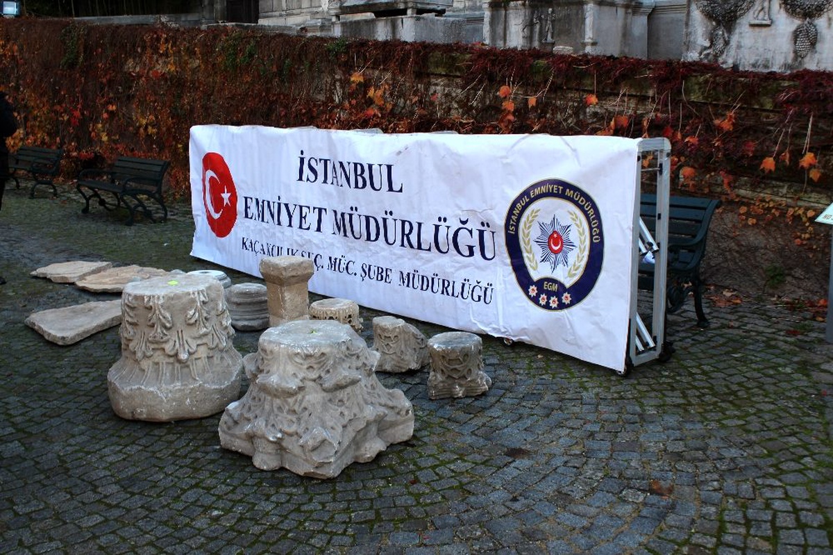 İstanbul\'daki tarihi eser kaçakçılarına operasyon; 2 gözaltı