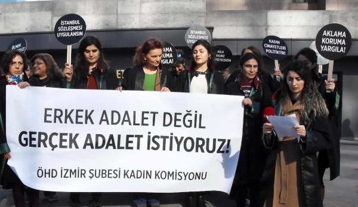 İzmirli kadın avukatlar, kadın savcıyı HSK\'ya şikayet etti
