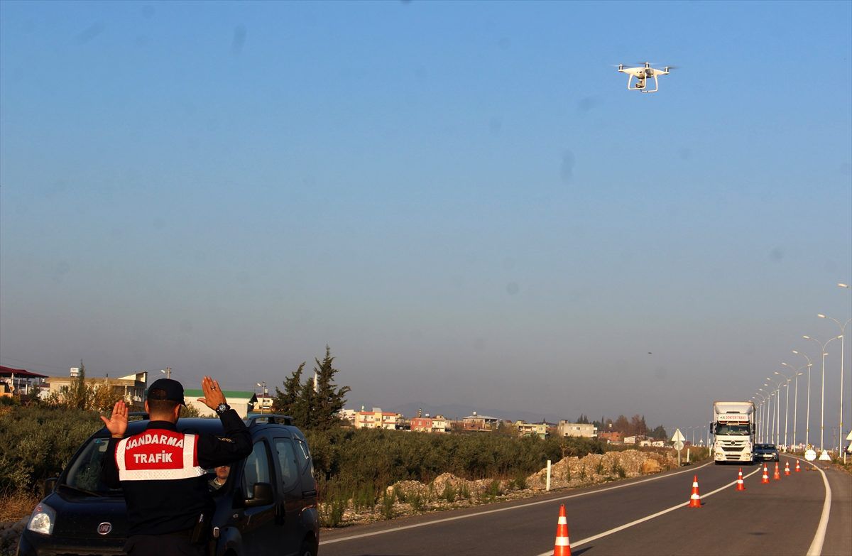 Jandarmadan "drone" ile trafik denetimi