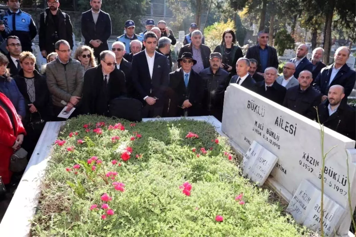 Kartal Belediyesi eski başkanlarından Mehmet Ali Büklü, kabri başında anıldı