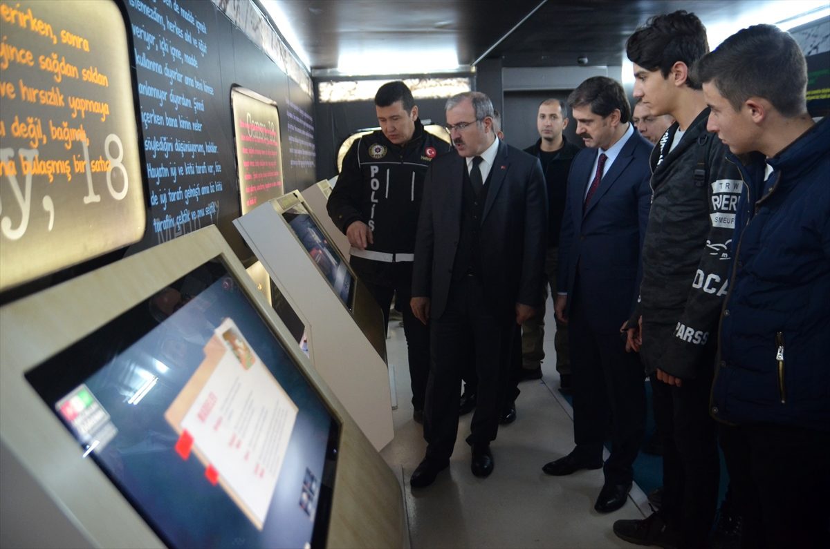 Kütahya\'ya gelen "Narkotik Eğitim Tırı"nda uyuşturucunun zararları anlatıldı
