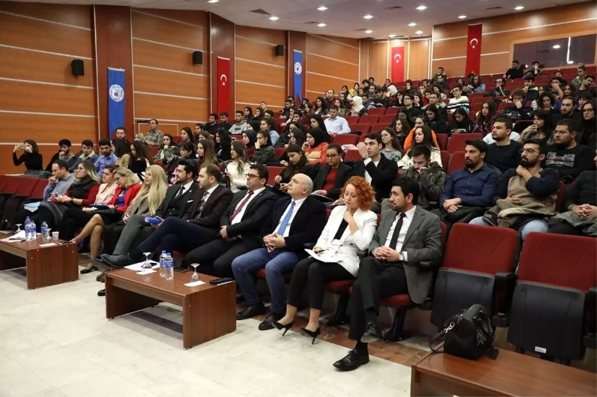 PAÜ\'de \'İnsan Hakları: Güncel Sorunlar\' konferansı