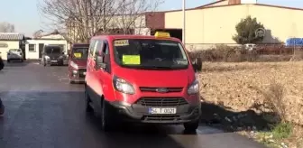 Sakarya'da rahatsızlanan çocuğu hastaneye yetiştiren dolmuş şoförü ödüllendirildi