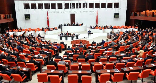 TBMM Genel Kurulu'nda HDP'li vekillerin sözleri AK Parti ve MHP'lileri ayaklandırdı, System.String[]