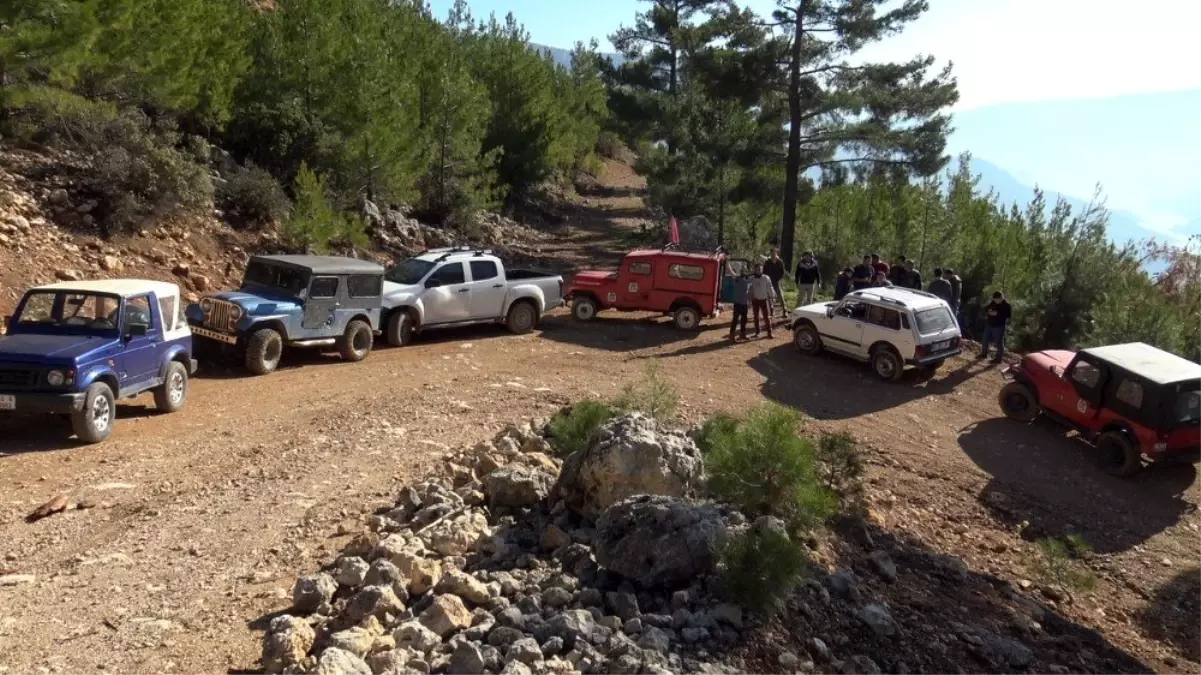 Torosların zirvesinde off-road yaptılar