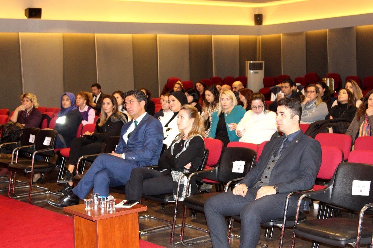 Yeni nesil çocuklarla etkili aile iletişimi söyleşisi