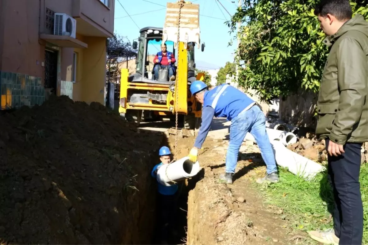 ASKİ\'nin Umurlu\'da altyapı çalışmaları devam ediyor