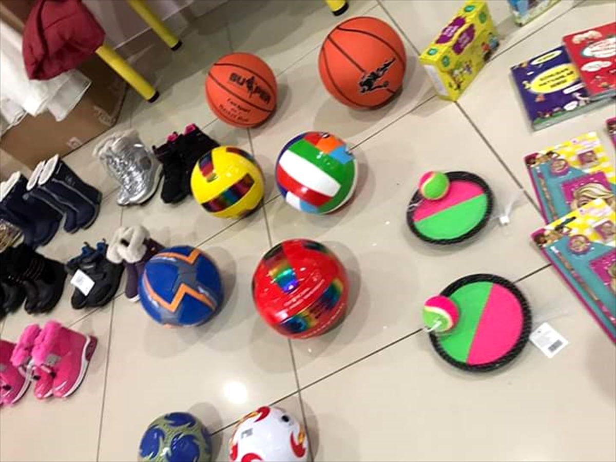 Bursalı öğretmenlerden Eruhlu öğrencilere yardım eli