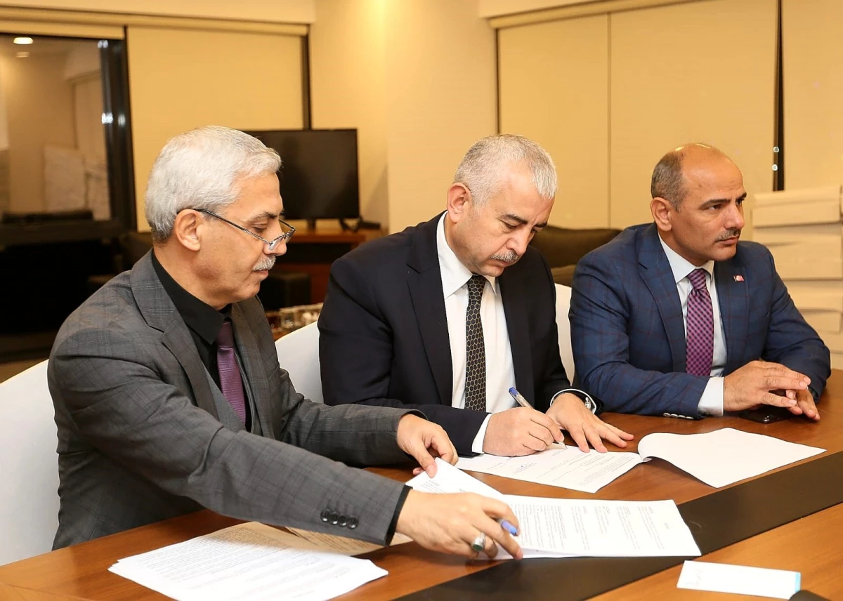 Büyükşehir ile 3 ilçe belediyesi altyapı protokolü imzaladı