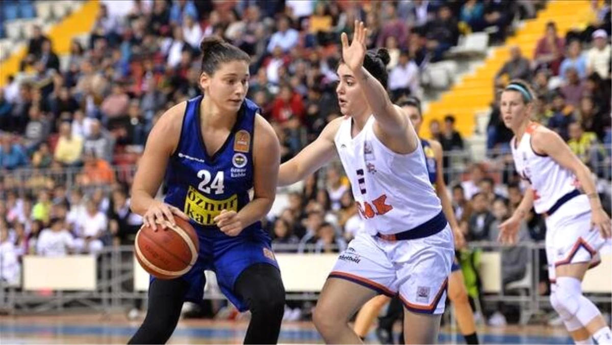 Cecilia Zandalasini Fenerbahçe\'de oynayarak hayalini gerçekleştiriyor