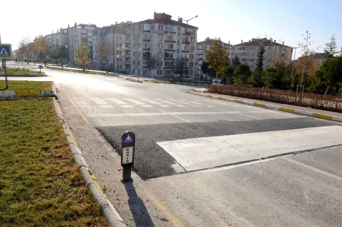 Çorum\'da hız kesici kasisler, beton ve asfalt olacak