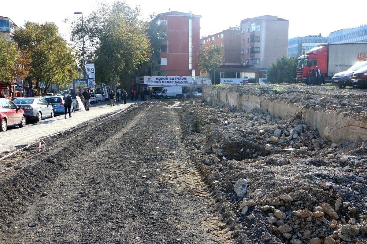 Kartal\'da Spor Caddesi yenileniyor