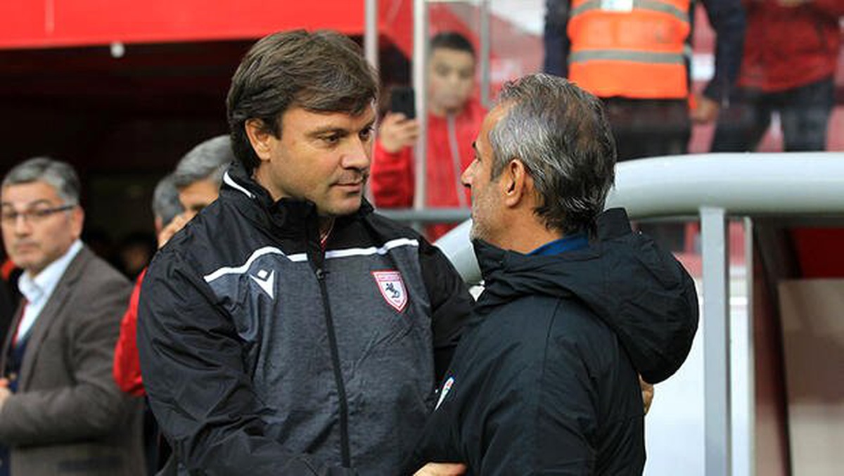 Samsunspor\'un hocası Ertuğrul Sağlam: "Galip sayılır bu yolda mağlup"