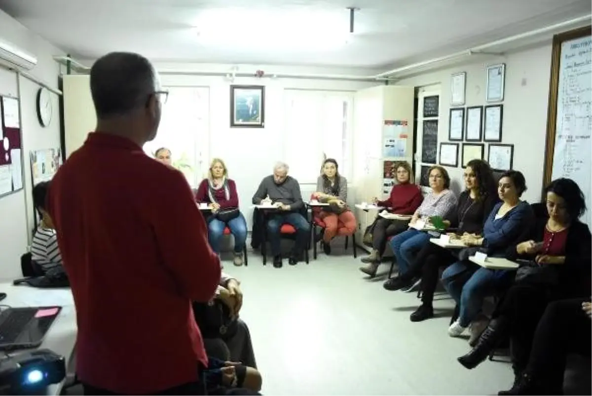 Şırıngalı çikolata ölümleri sonrasında belediyeden ilk yardım kursu