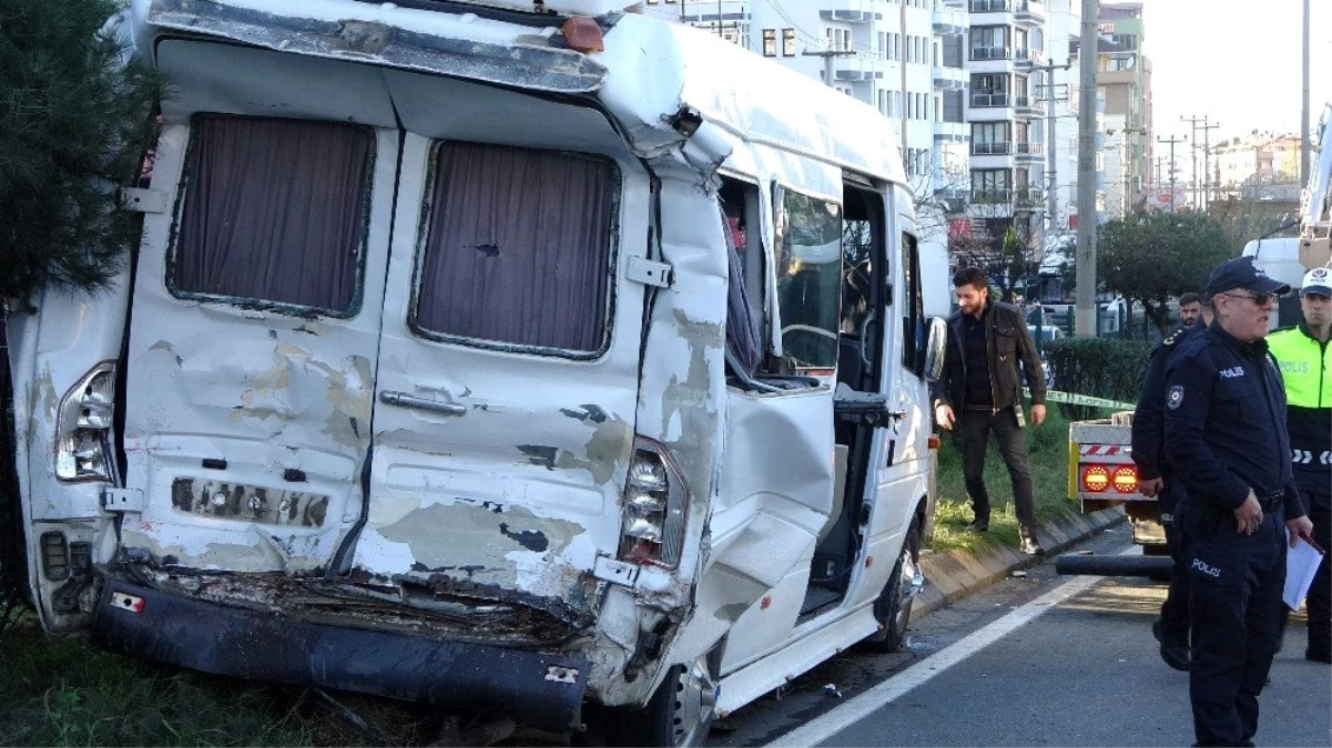 Trabzon\'da feci kaza: 2 ölü, 20 yaralı