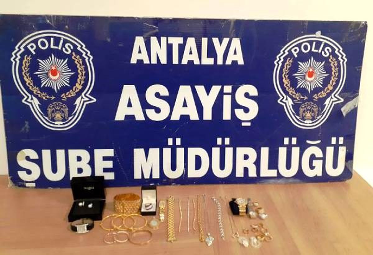 121 bin dolarlık ziynet eşyası çalan hırsız yakalandı