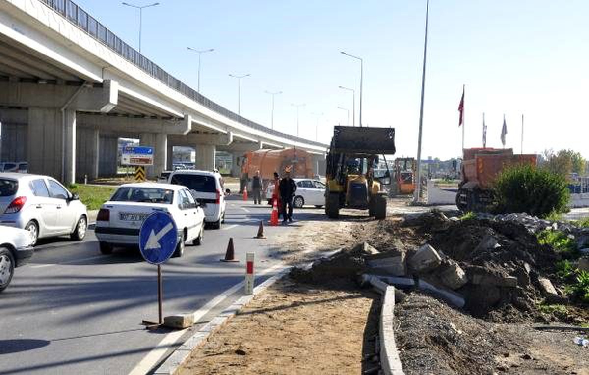 4 kişinin öldüğü kavşak genişletiliyor