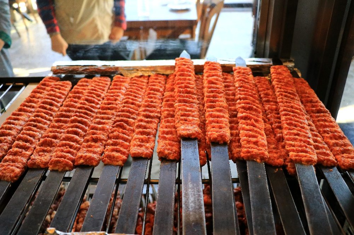 Adana kebabında "talaş hilesi" iddiasına denetimli yalanlama
