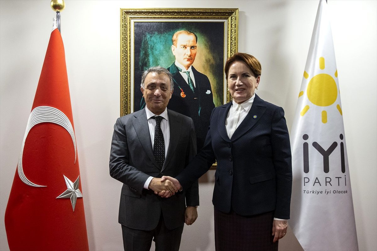 Akşener, Beşiktaş Yönetim Kurulu Başkanı Çebi\'yi kabul etti