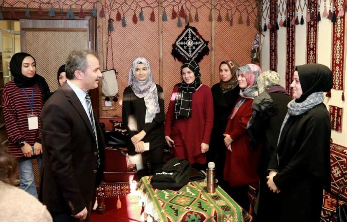Başkan Kılınç, üniversite öğrencileriyle buluştu