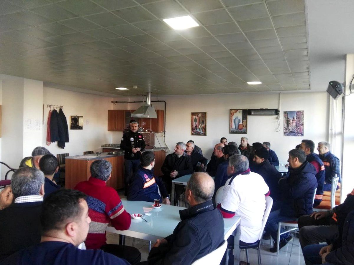 Bingöl\'de "Narko Rehber" semineri