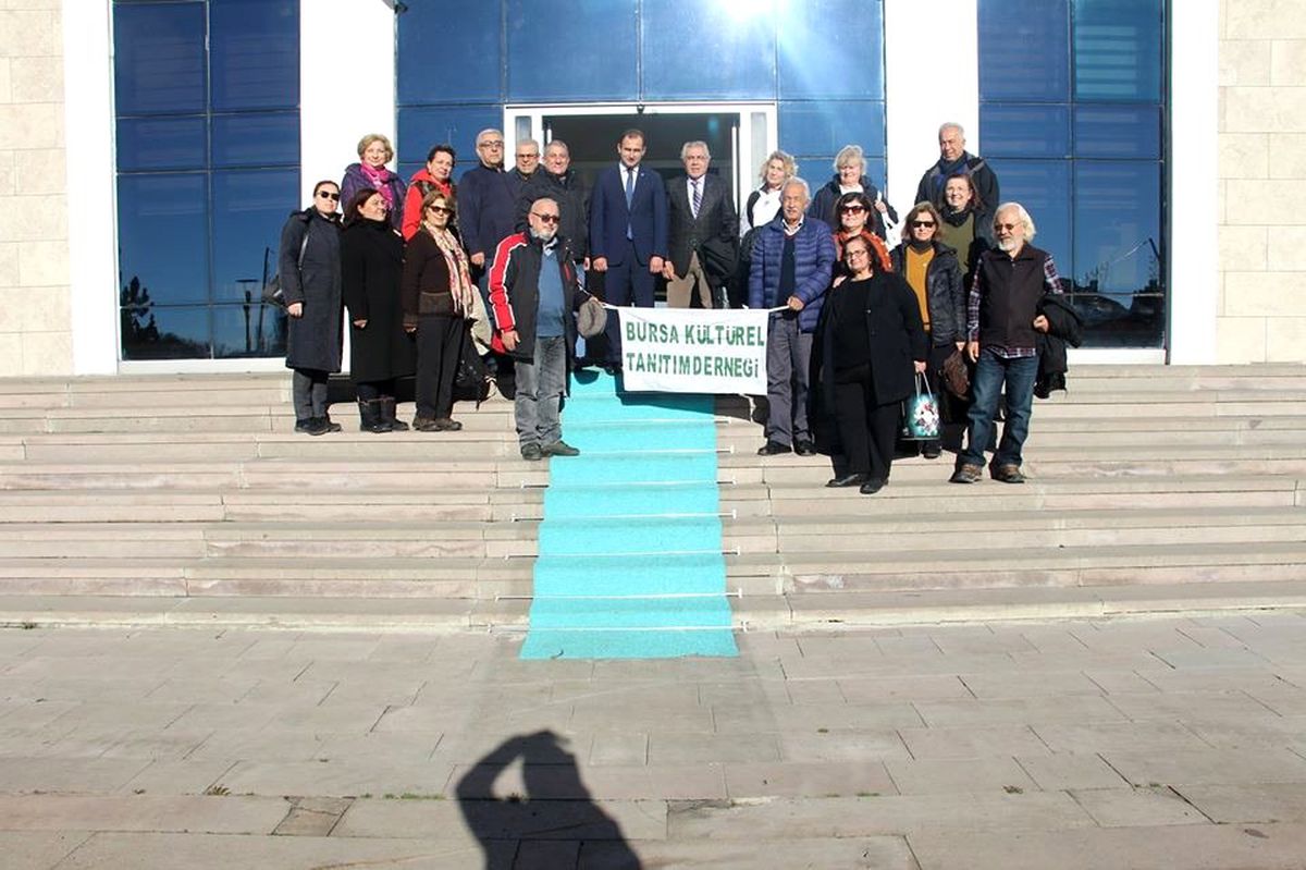 Bursa Kültürel Tanıtım Derneği\'nden Dumlupınar ziyareti