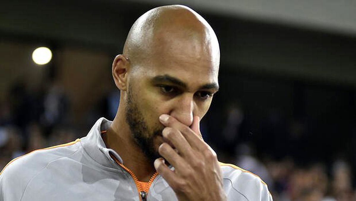 Everton ve Lyon, Galatasaray\'dan Nzonzi için transfer yarışında!