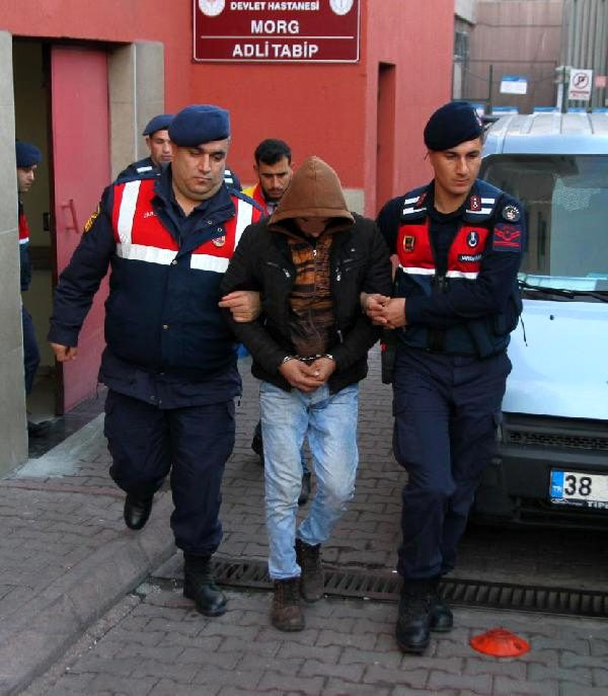 Kayseri\'de DEAŞ şüphelisi 2 kişi tutuklandı