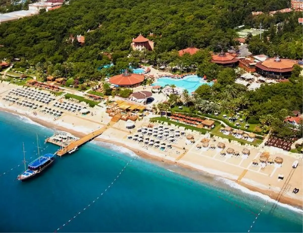 Kemer\'deki 5 yıldızlı otel icradan satılığa çıkarıldı