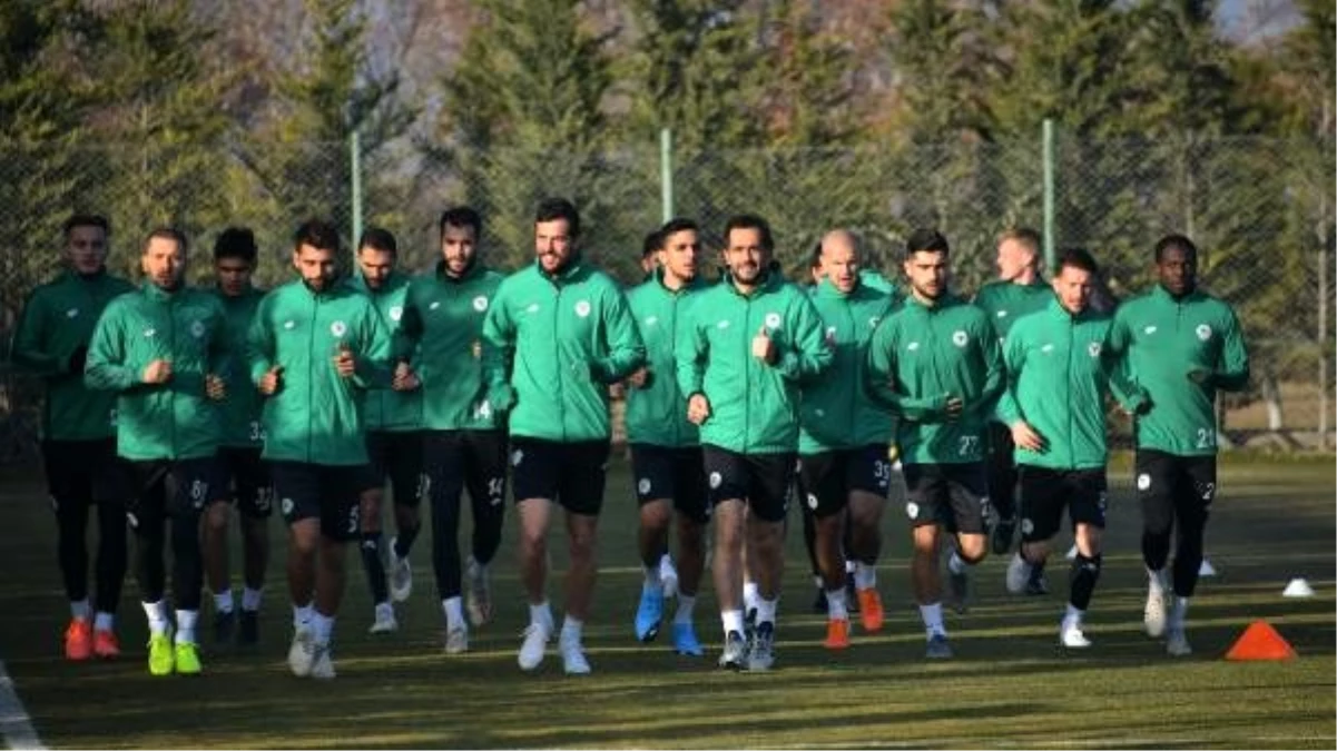 Konyaspor\'da Trabzonspor maçı hazırlıkları başladı
