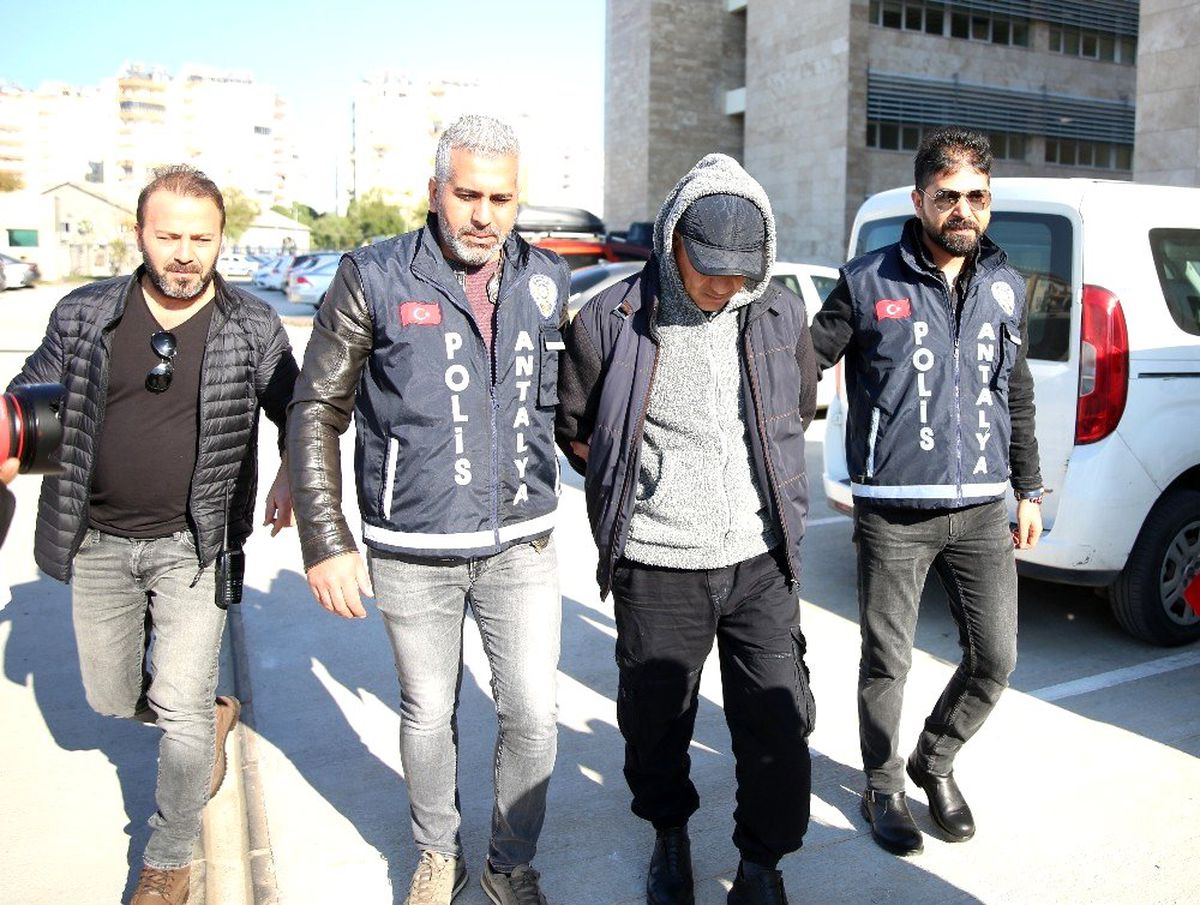 Özbekistanlı eylemci doktorun tek hayali iyi bir hayat kurmakmış
