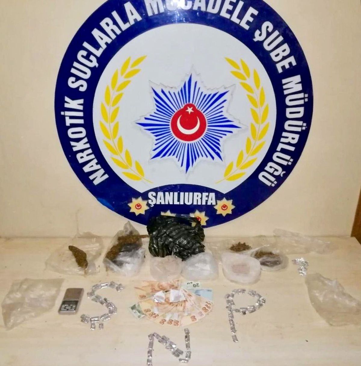 Polisten kaçarken kaza yaptı