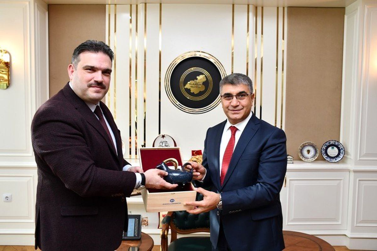 Rektör Çomaklı\'dan Vali Gürel\'e ziyaret