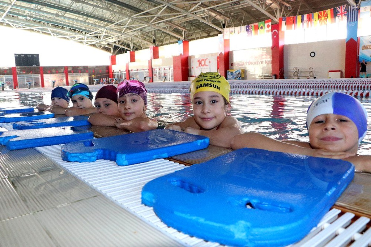 Samsun\'da 5 yılda 64 bin çocuk yüzme öğrendi
