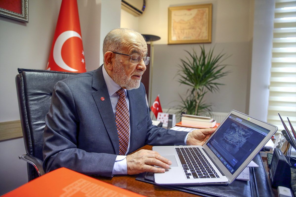 SP Genel Başkanı Karamollaoğlu, AA\'nın "Yılın Fotoğrafları" oylamasına katıldı
