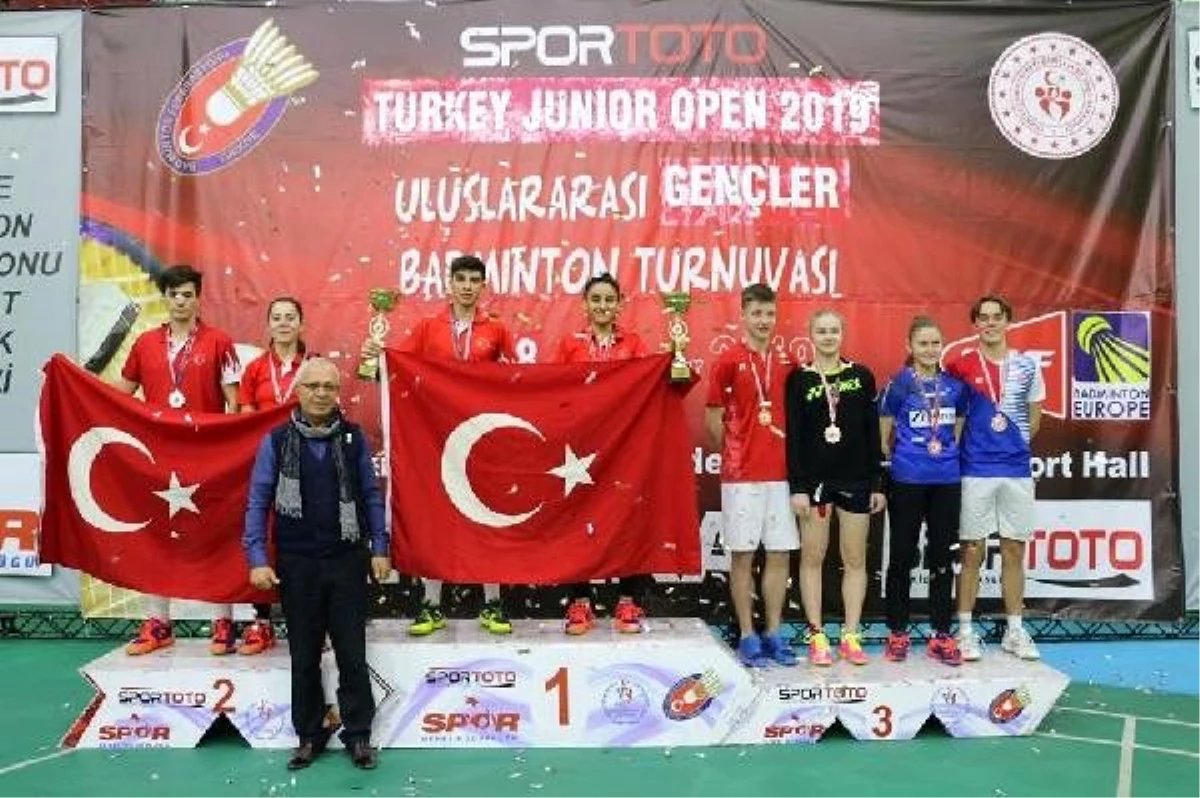 Uluslararası Gençler Badminton Turnuvası sona erdi