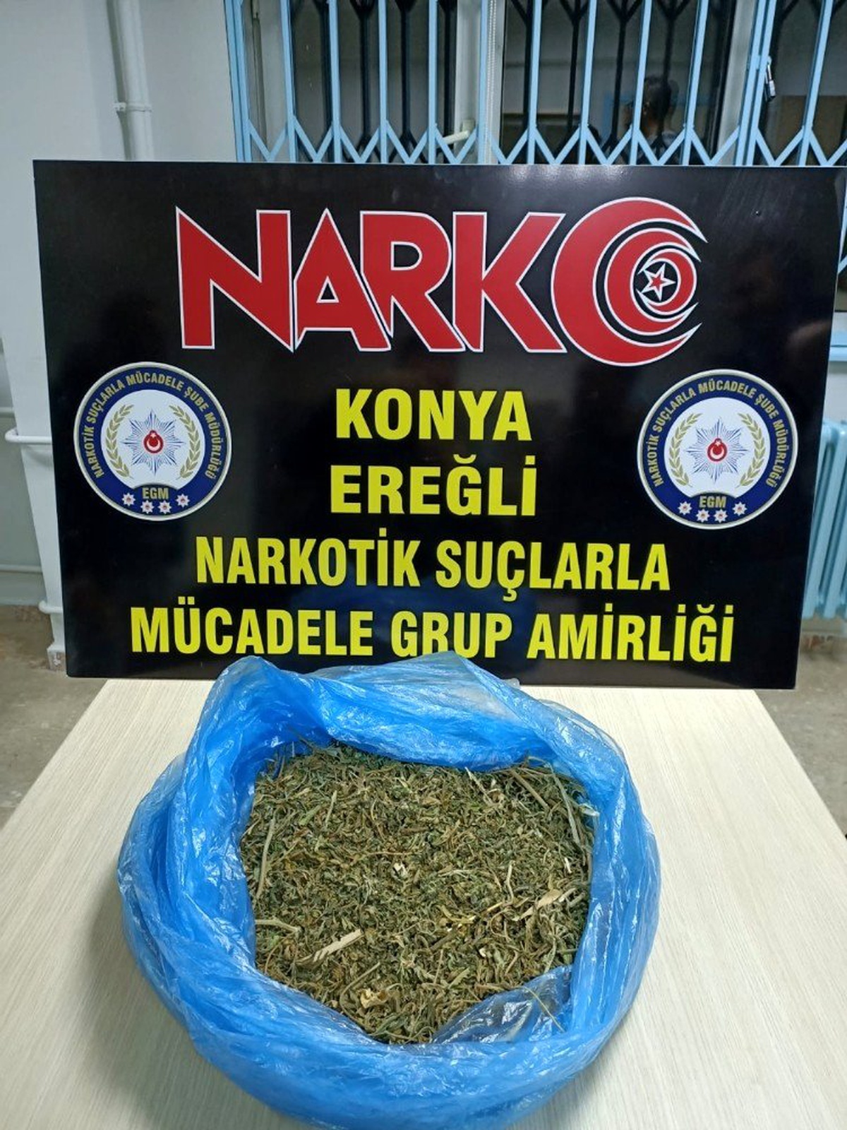 Uyuşturucu tacirinin evine baskın: 1 gözaltı