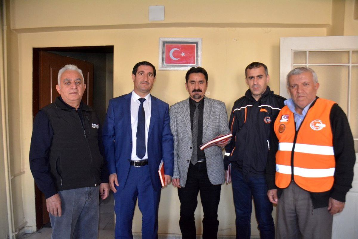 AFAD Müdürü Karadeniz\'den İHA\'ya ziyaret